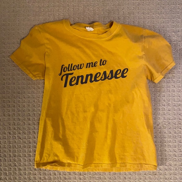 Urban Outfitters Other - Cute short sleeve tee